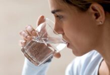 Чому необхідно пити воду щодня?